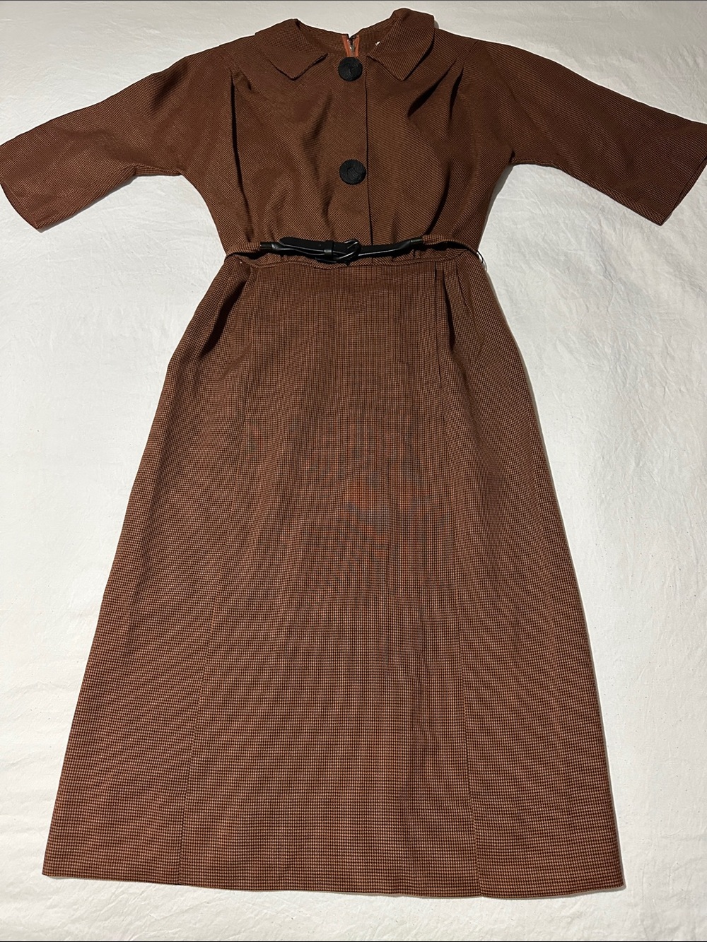 Elegant Brown Midi Sheath Dress with Belt Detail